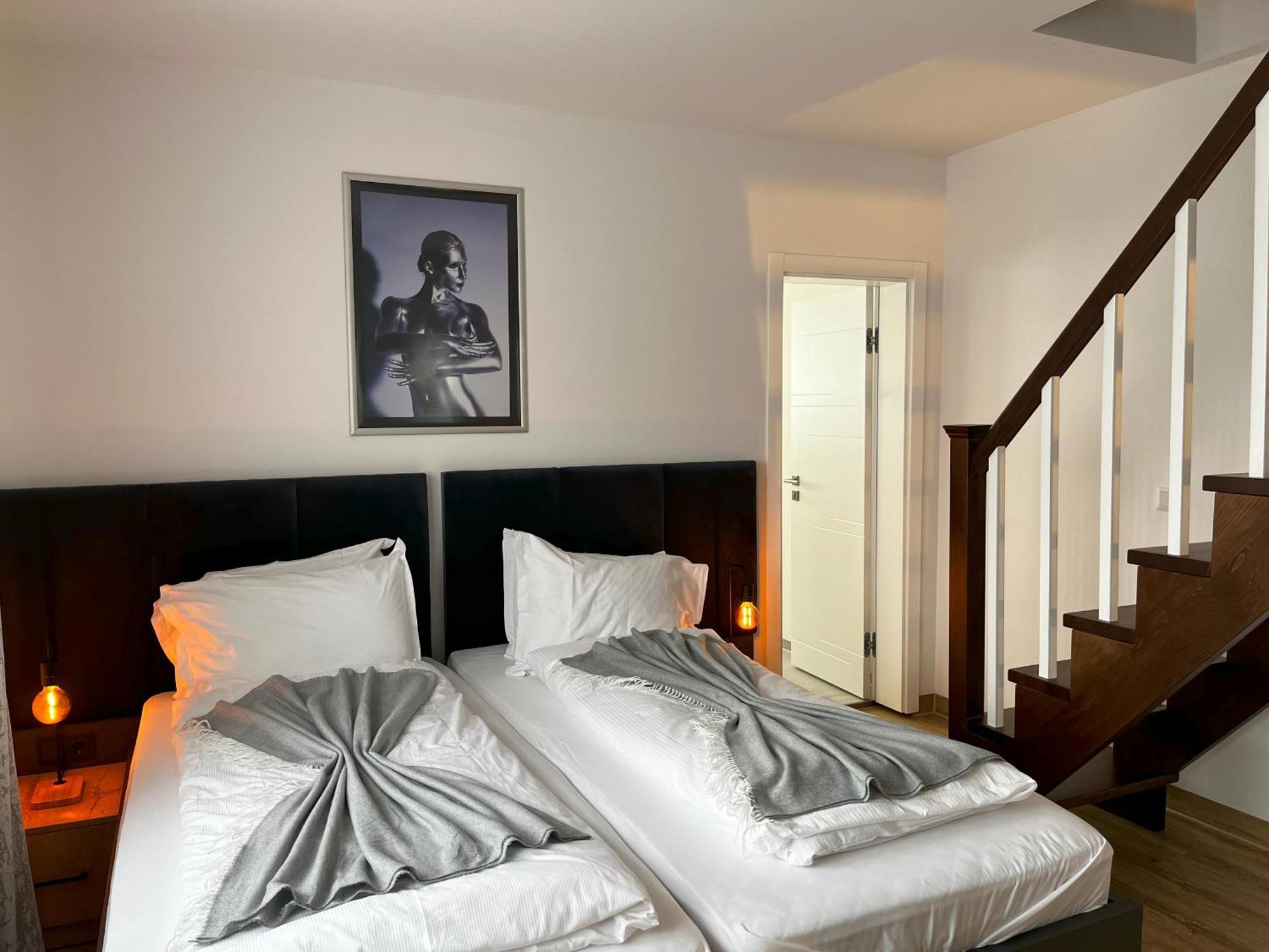 Haven Hotels - Hotel Dona Bergisch Gladbach Extérieur photo
