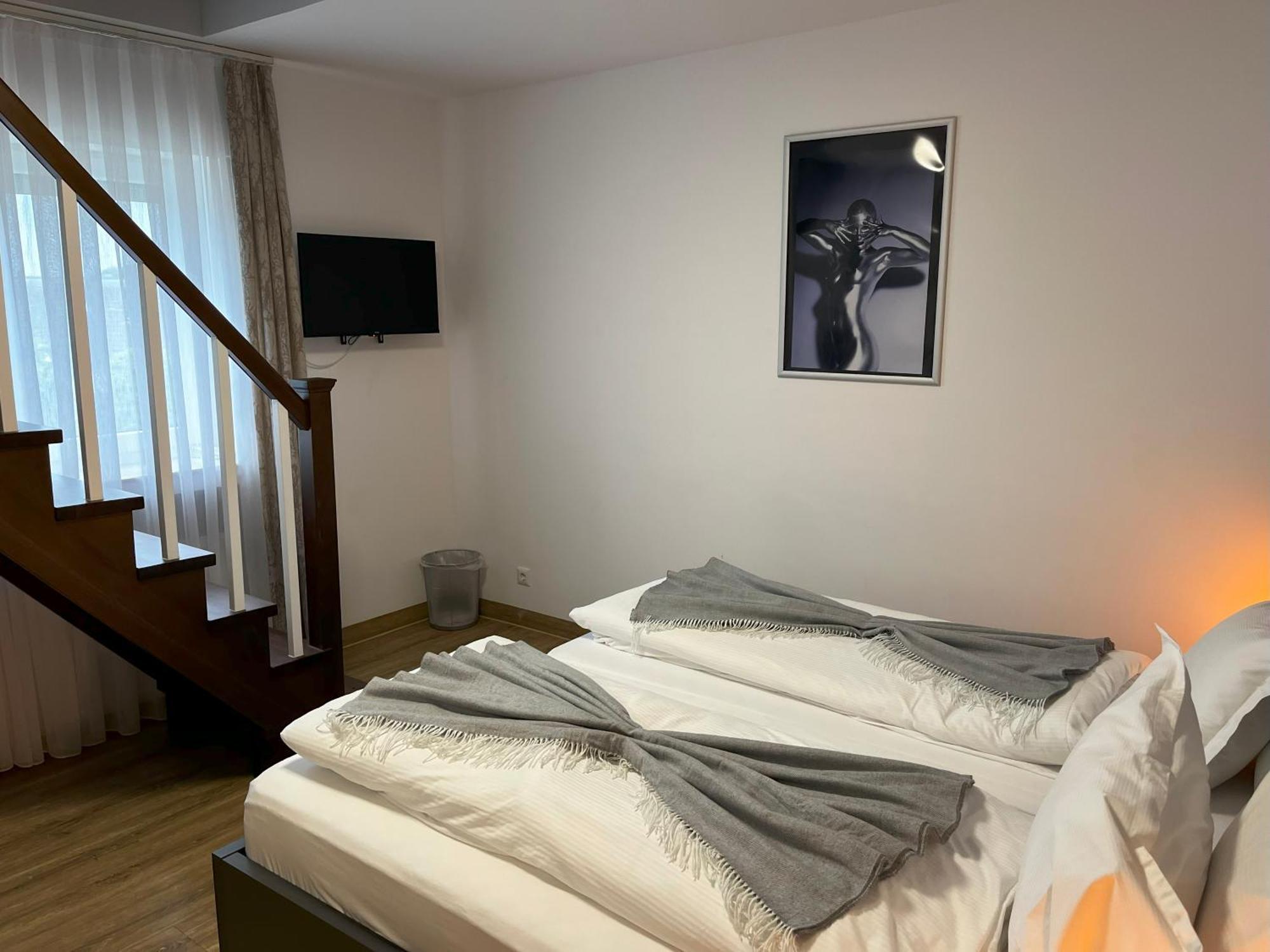 Haven Hotels - Hotel Dona Bergisch Gladbach Extérieur photo