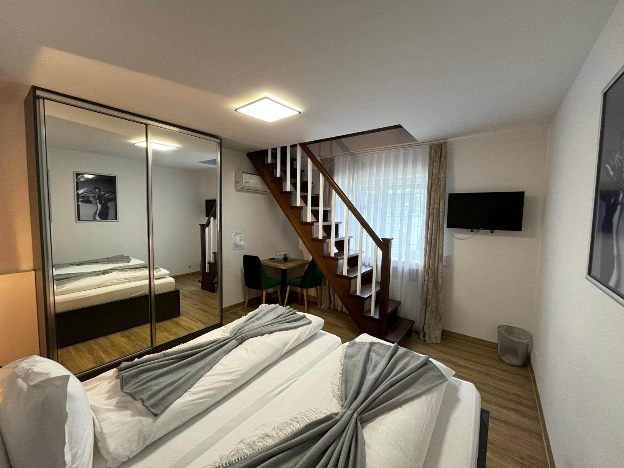 Haven Hotels - Hotel Dona Bergisch Gladbach Extérieur photo