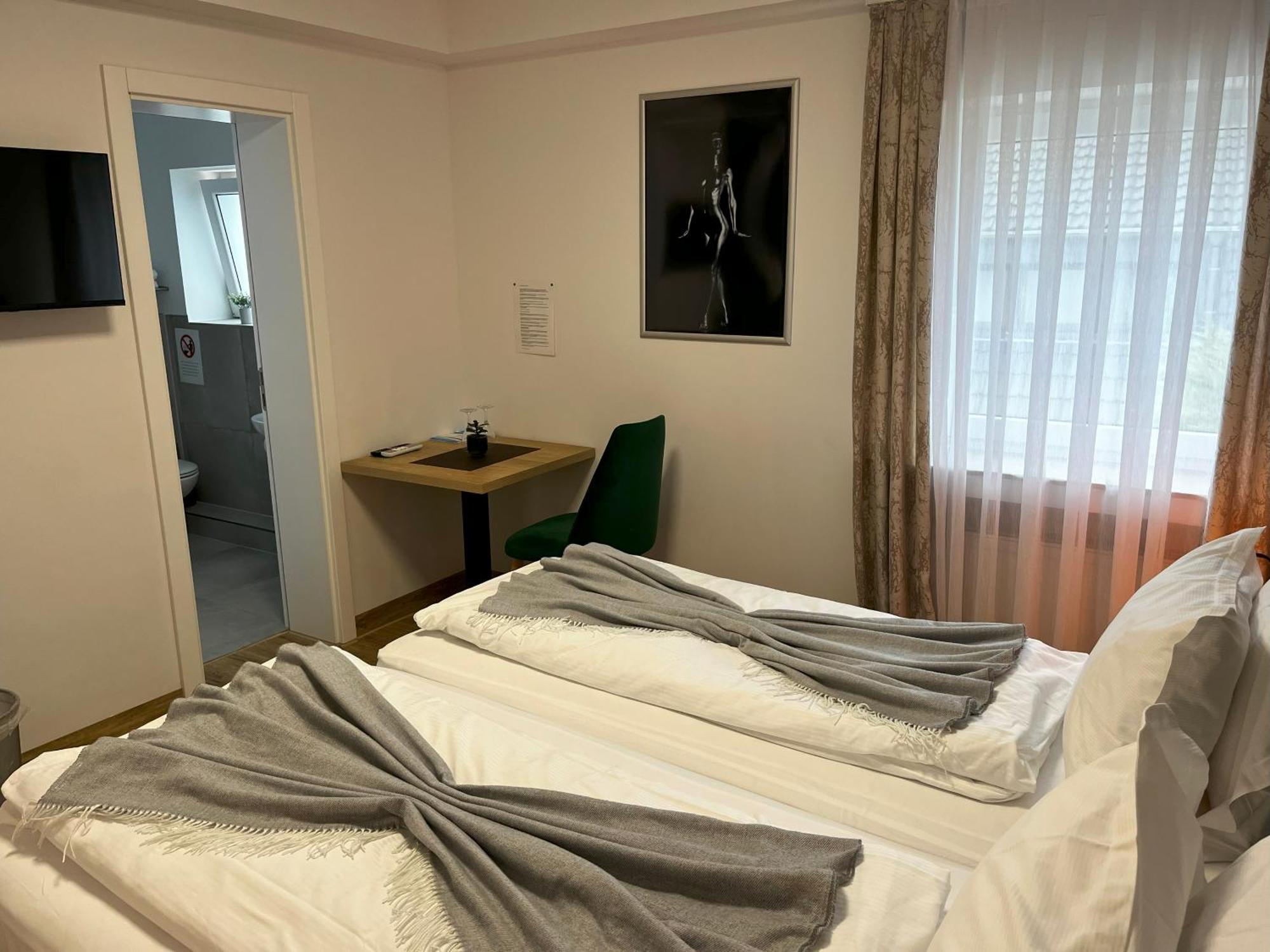 Haven Hotels - Hotel Dona Bergisch Gladbach Extérieur photo