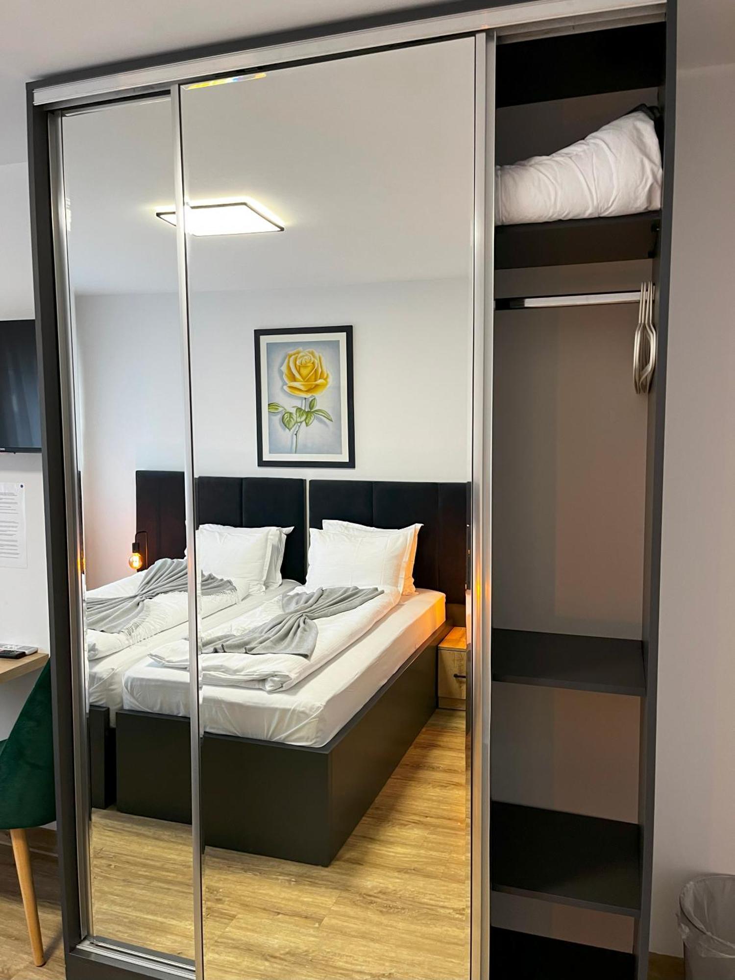 Haven Hotels - Hotel Dona Bergisch Gladbach Extérieur photo